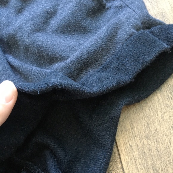 Dark grey H&M sweat shorts with drawstrings - Picture 3 of 4